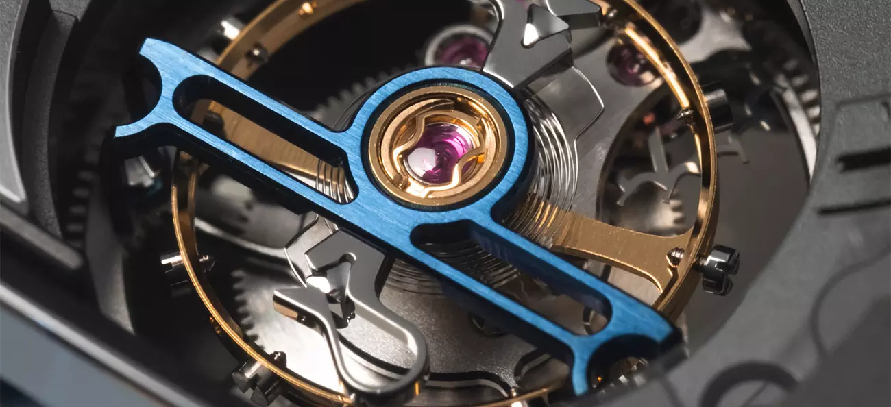 Hautlence Linear Series 2