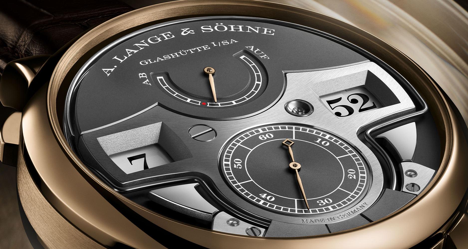 A pusher at 10 o'clock operates the minute repeater on the A. Lange & Söhne Zeitwerk Minute Repeater Honeygold.
